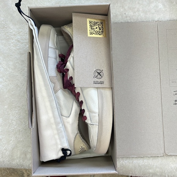 Golden Goose Men's Stardan Sneaker - Picture 12 of 12